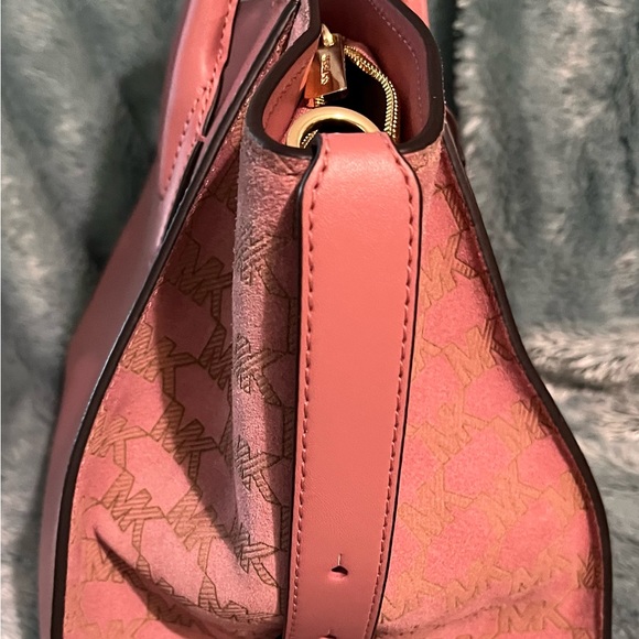 NWT, MICHAEL KORS, NEW,Avril ,Leather,with tag, with shoulder strap, Rose - Picture 5 of 12